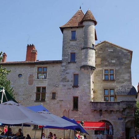 Appartement En Centre Ville Historique Périgueux Екстериор снимка